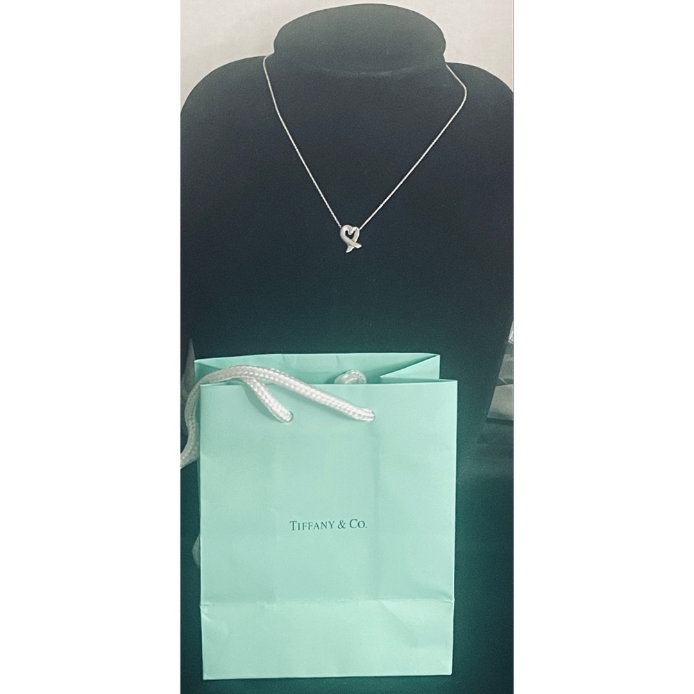 Authentic Tiffany & Co. Sterling Silver Paloma Picasso Loving Heart Necklace 16”